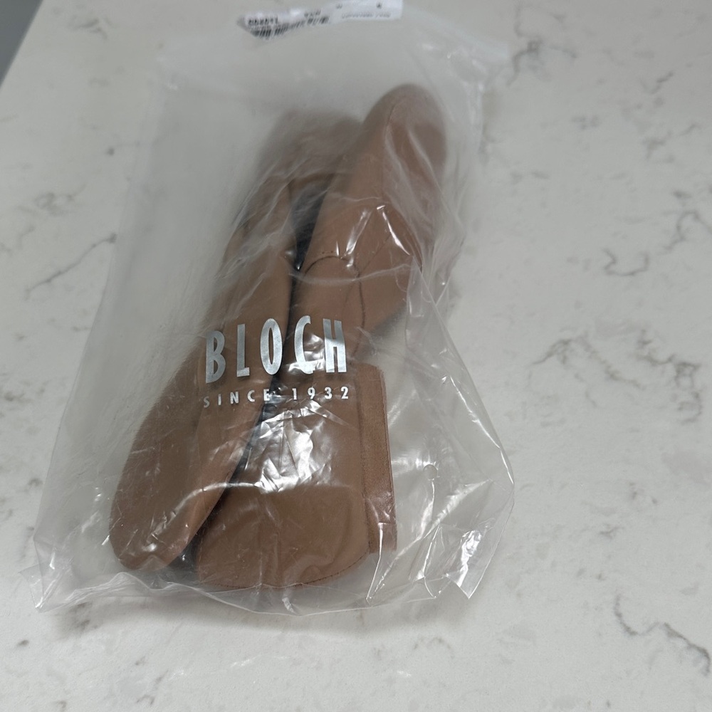 Bloch tan super jaz shoes size 5